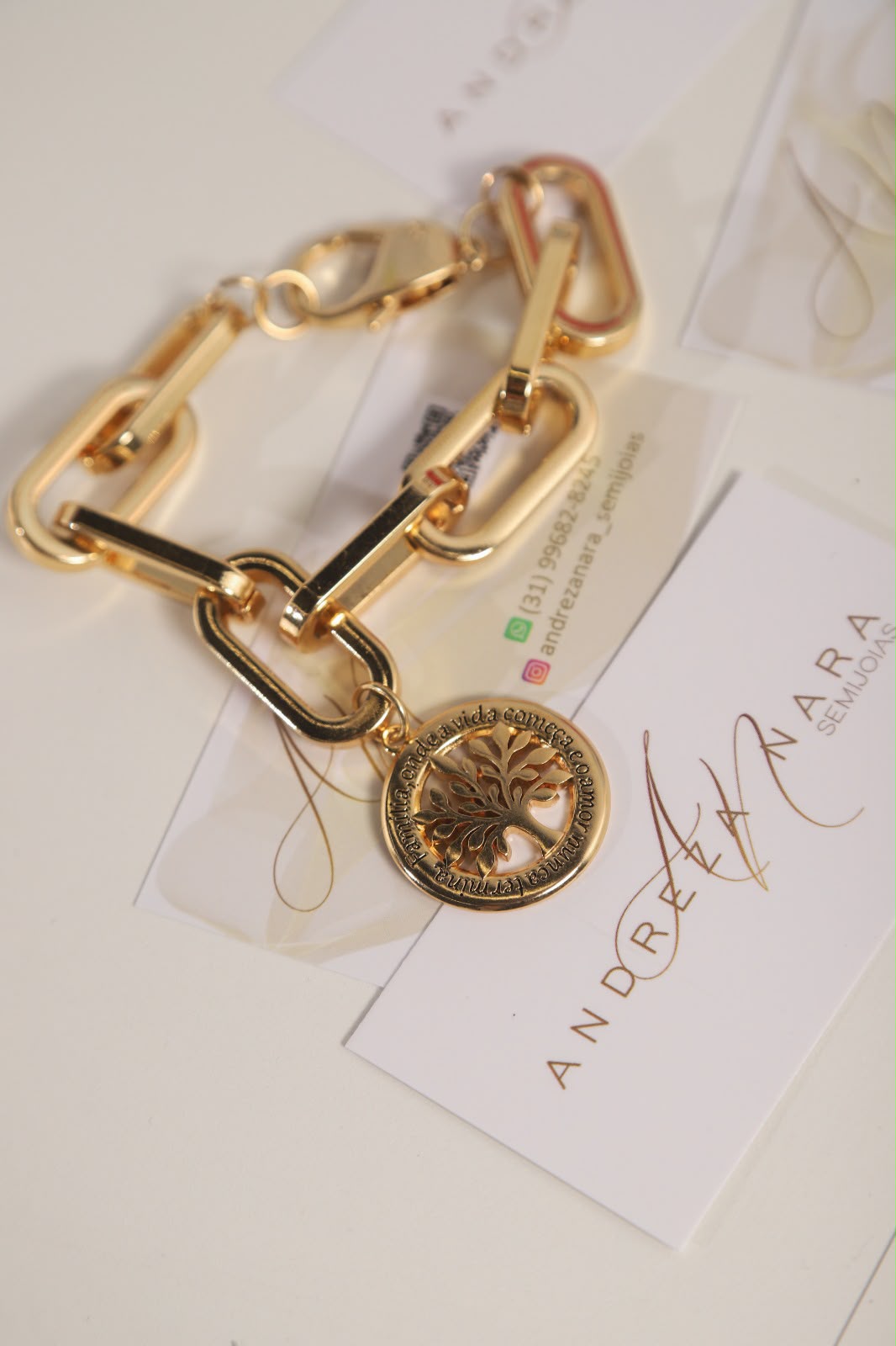 Pulseira da Árvore da Vida com acabamento sofisticado